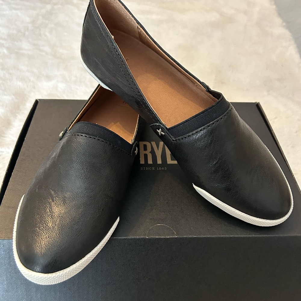 Frye Melanie loafers